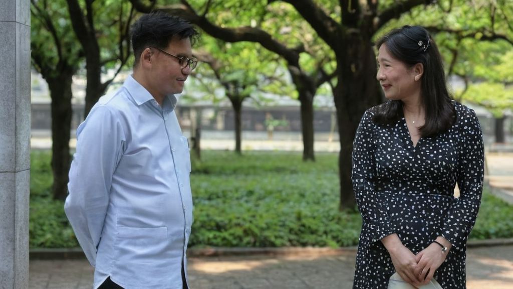 孟贺深入探访娱乐圈幕后黑幕 讨论吃瓜群众的真实生活